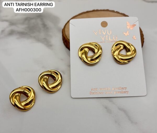 Anti tarnish premium earring