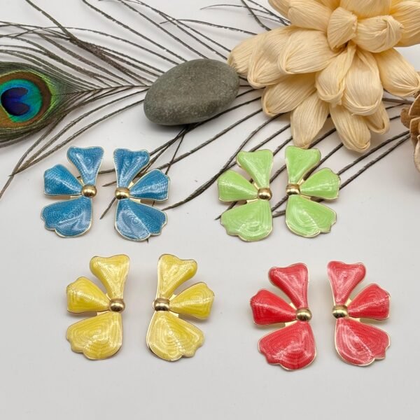 Set of 2 pc western metal earring