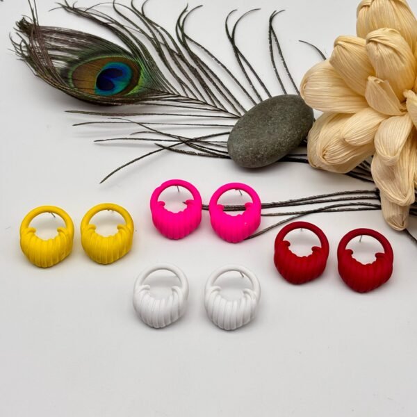 set of 2 px mix colour western earring