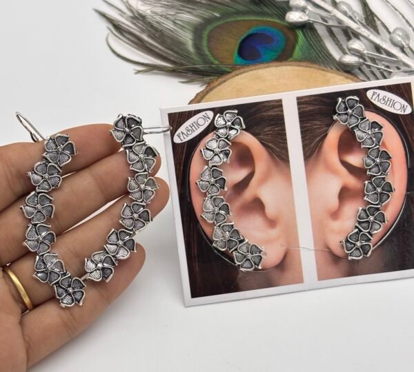 Oxidised Earcuff