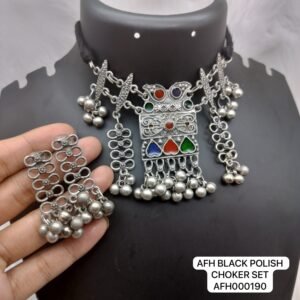 Black polish meena choker