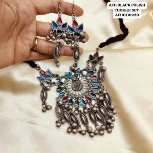 Black polish Meena Choker