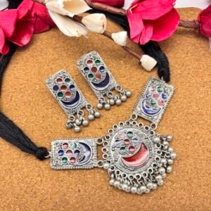 Black polish Afghani choker