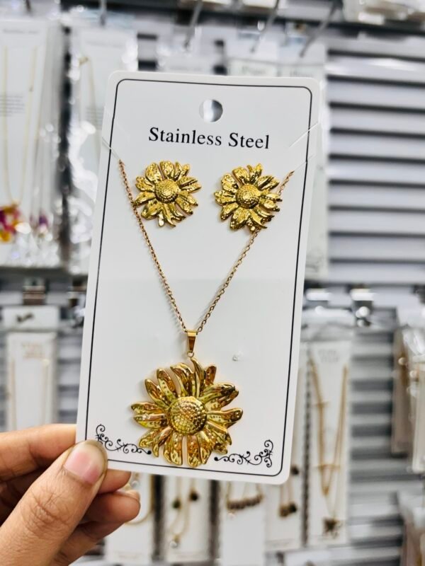 Anti tarnish Necklace set