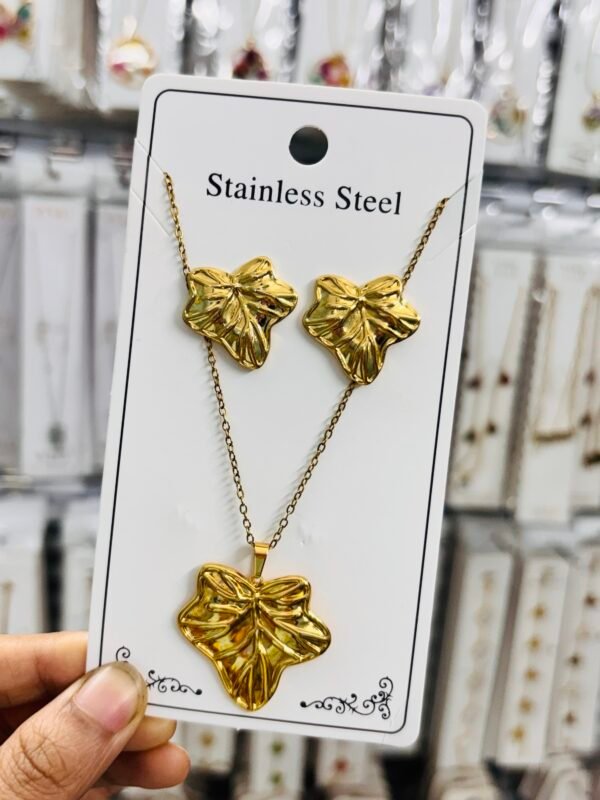Anti tarnish Necklace set